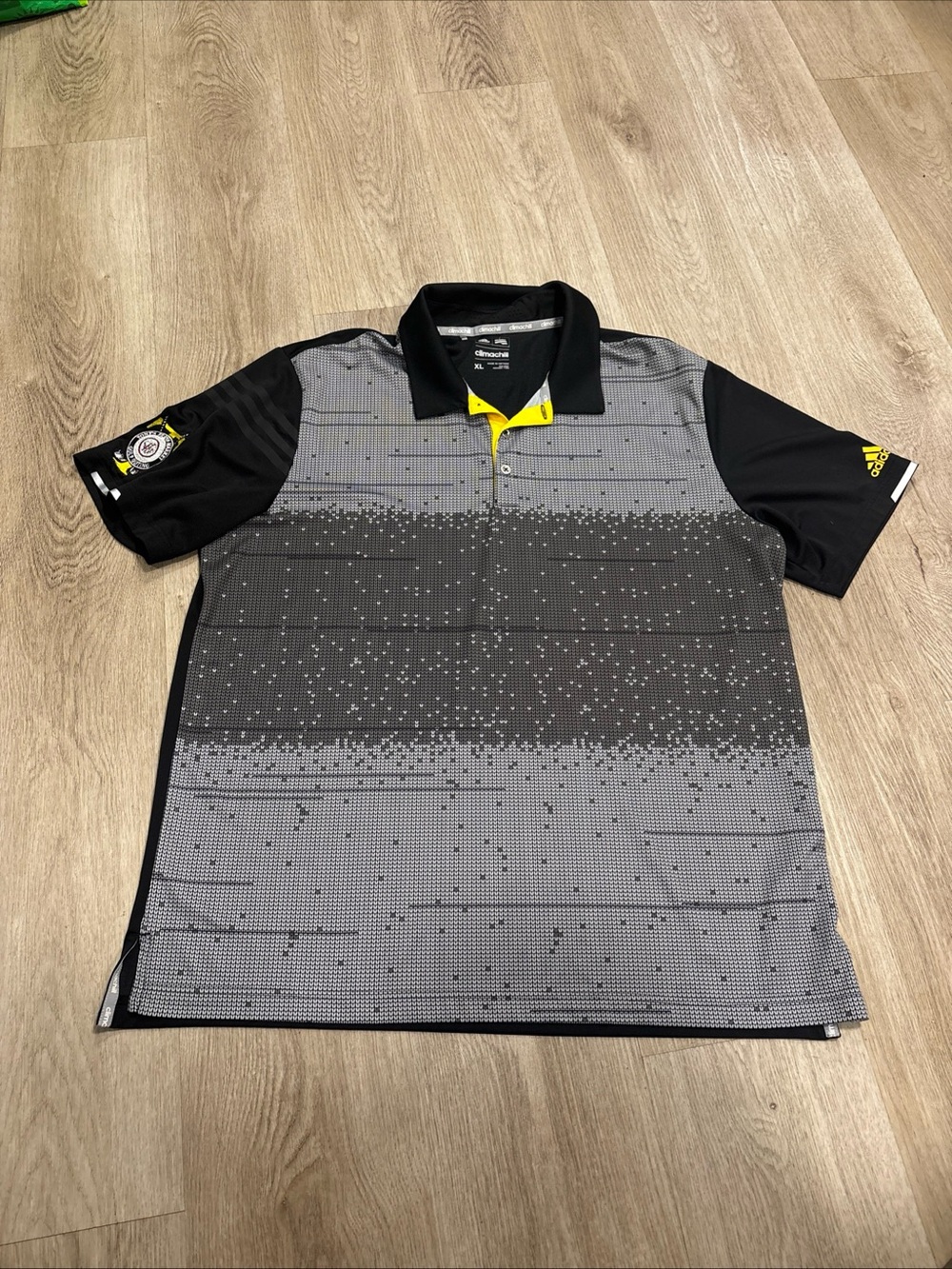 adidas Climachill Men's XL Black Gray Yellow Moisture Wicking Golf Polo Shirt